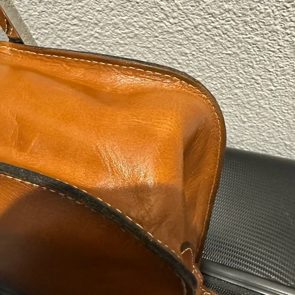 Patricia Nash Tan Leather Shoulder Bag - Picture 6 of 13